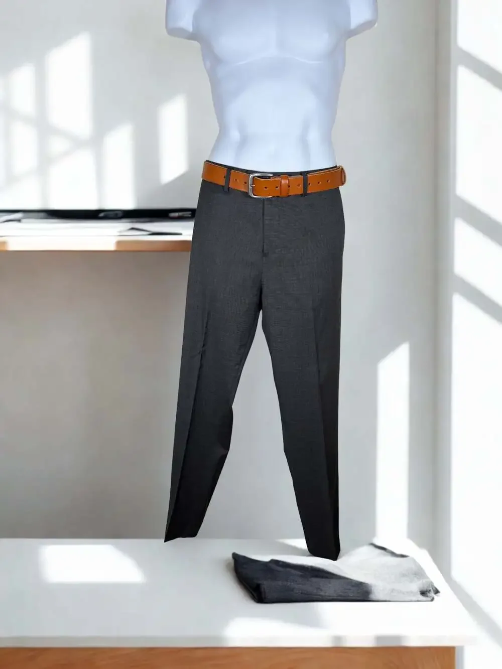 Banana Republic Men's Gray Flat-Front Dress Pants 33R